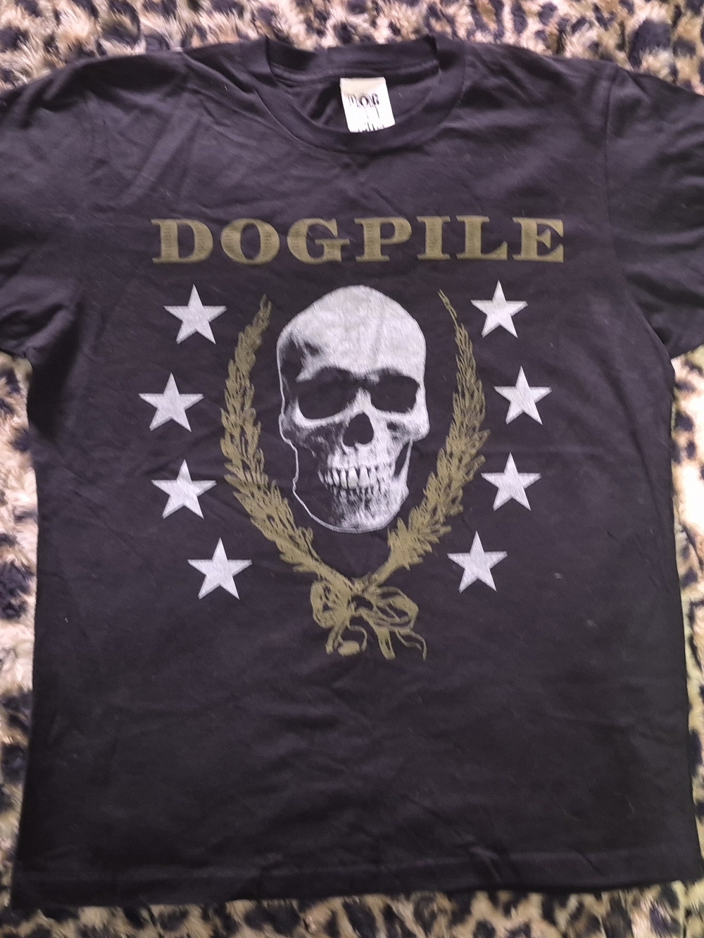 Vintage Hot Topic Black Dogpile Skull Graphic Tee L Vintage Dog Pile y2k